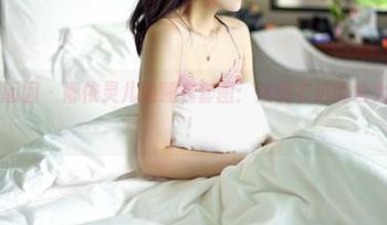 Feilin嗲囡囡 – 娜依灵儿的睡衣套图：这睡衣选的也太好看了吧！