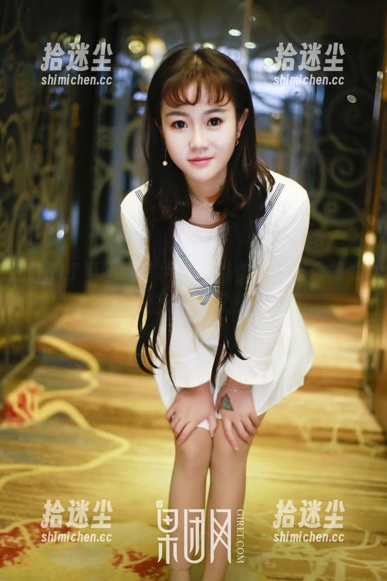 GIRLT果团网 - 尹意纯带你看美脚合集，美得让人羡慕又想靠近