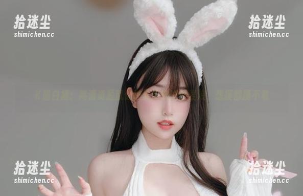 K酱白裙：高清资源就像被夏风吹过的麦浪，想摸都摸不着