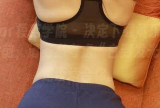 MFStar模范学院 – 决定下载黄乐然的纯白照片前，请务必考虑“白到发光”这点是否适合你。