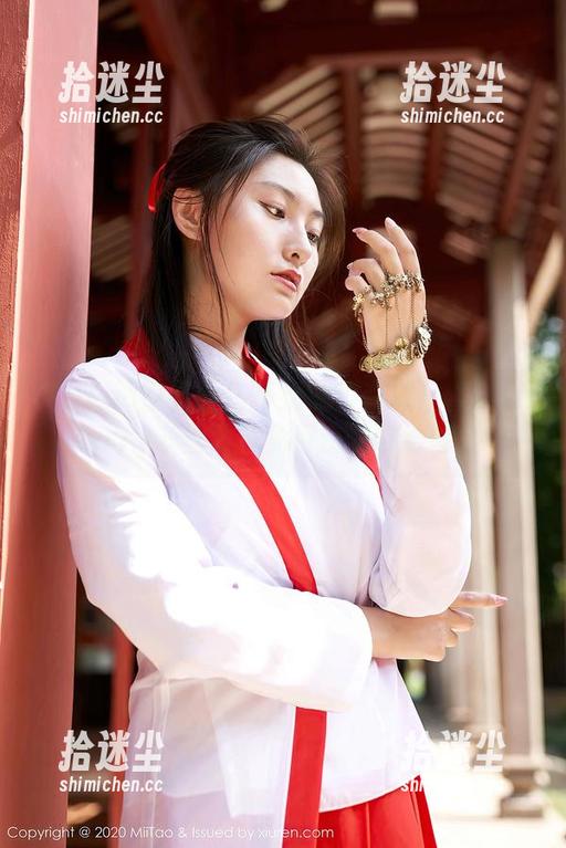 MiiTao蜜桃社 - 下滑即可获取！雪梨sherry灰丝写真免费资源带给你！