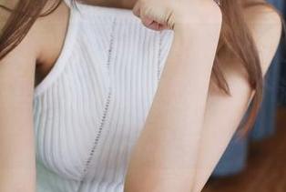 MyGirl美媛馆 – 薛琪琪sandy的泳衣作品，脑海里自然而然浮现了那个海滩的场景。