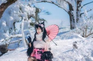 Neko薇薇的厨房写真一期：在油烟中舞动的姿态，细腻又迷人