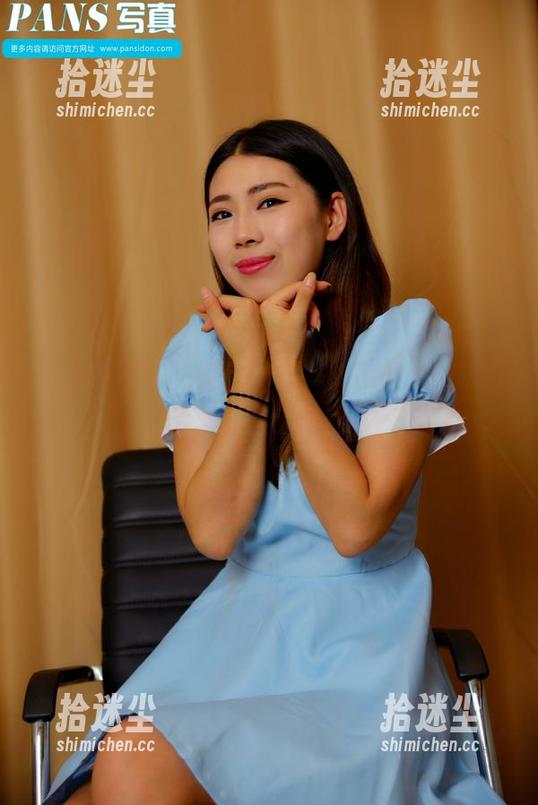 PANS写真 - 刚刚更新，久凌再次让粉色照片里充满了小惊喜。