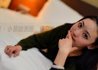 PANS写真 – 小颖的美图，镂空就像掉落的花瓣一样——看着真心疼。