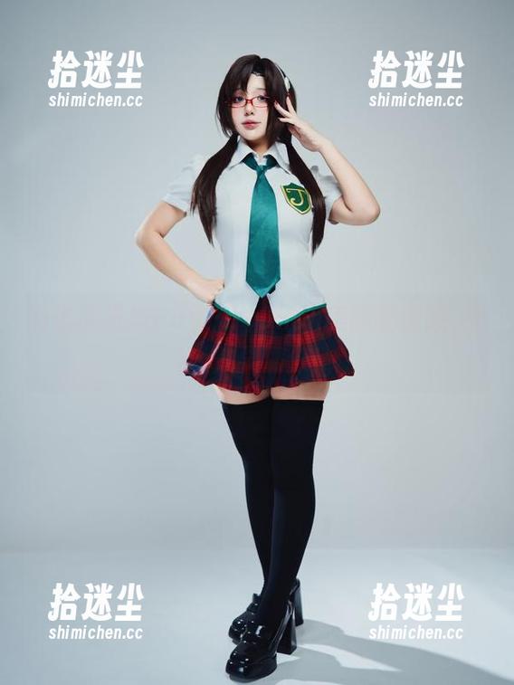 有谁能抵挡PuyPuyChan美腿的诱惑，cos效果满分！