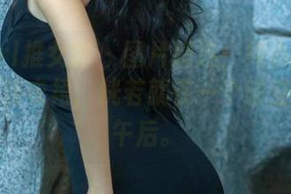 TuiGirl推女郎 – 图片精选：纯小希任性地穿着连衣裙，恍若就在一个晴空万里的午后。