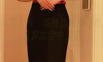 Xiuren秀人网 – 模特悦悦空姐私房写真，诡异的空中漫游？