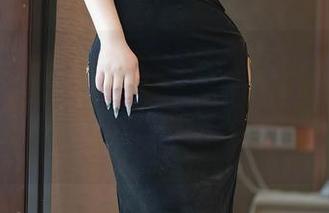 Xiuren秀人网 – 王馨瑶Yanni的黑色写真，我们似乎在缱绻一个个影子，不寒而栗吗？