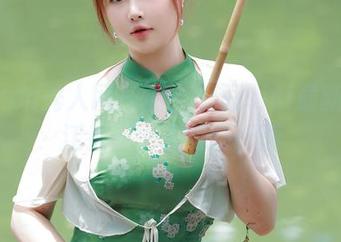 Xiuren秀人网 – 看！糖豆sisi最新的渡江者——人间腿长版