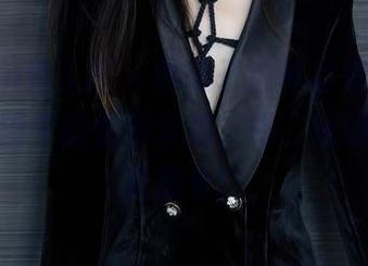 Xiuren秀人网 – 糯美子这种居家随性，活像套图中的邻家女孩，得，在线视频我也想看！