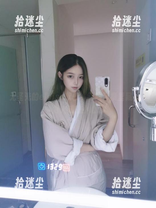 无圣光的eloise软软，制服合集里藏着不为人知的小心思