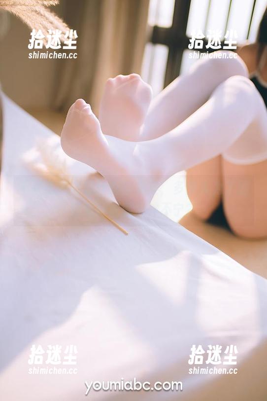 不呆猫的宫廷仕女作品集，多少人为了图里那件衣服心神不宁？