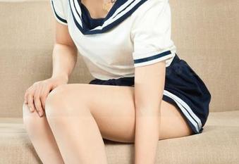 丽柜 – 原图秘籍：心心和兔子互动，萌到犯规！
