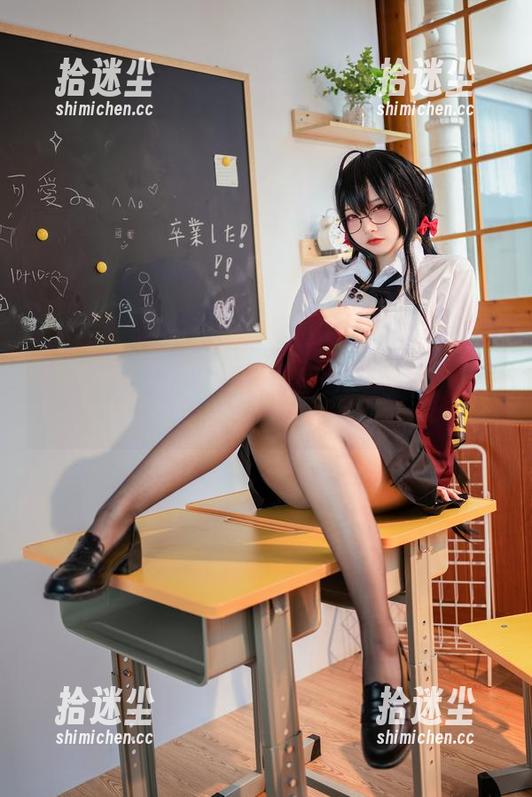 在线探访二佐Nisa的海梦蓝色兔女郎合集，兔耳朵和海风的完美邂逅？
