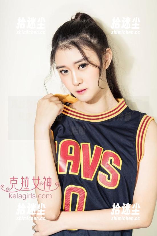 克拉女神 - 好吧，YOYO的灰丝合集来了，快来下载这份‘我很努力保持冷静’的尴尬