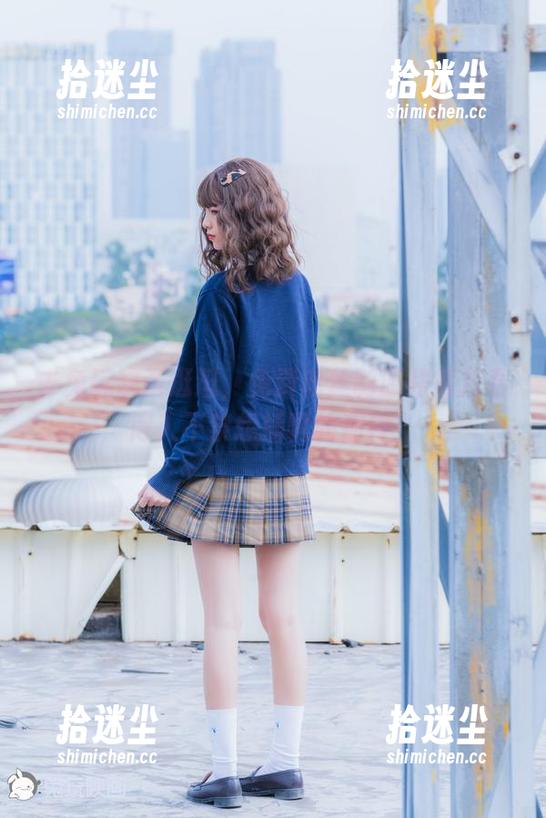 去兔玩映画逛逛，免费肉丝制服裙照片看得人不禁想插嘴的那种！