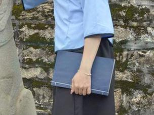 初夏女神 – 安妮的熊出没：图集里的小熊卫衣，我恨不得也要一件！