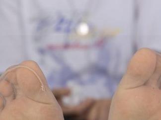 南国足艺 – 不得不说，小娴的私拍资源和这双棉袜搭配起来的感觉…