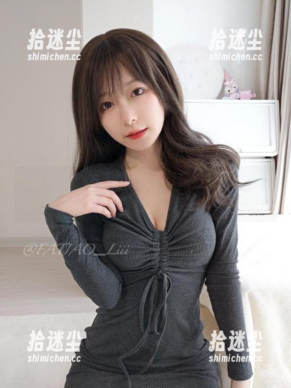 照片时刻：发条少女yoki黑白系列，简约中藏着几分顽皮。