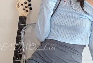 用豹纹睡衣给大家带来不一样的发条少女yoki写真体验！