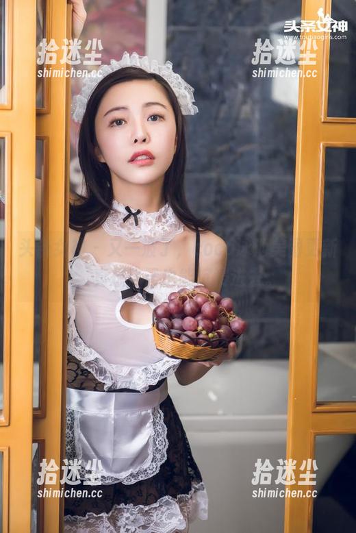 头条女神 - 又一波了，coco泳池美图更新，真想自己也能沉浸进去。