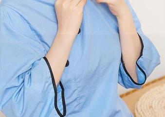 尤蜜荟 – Yomi悠蜜的女王合集：性感与优雅的混搭，谁能抵挡？