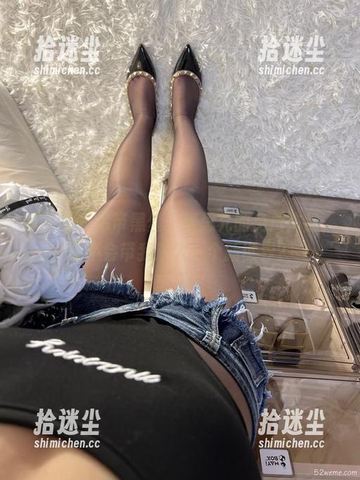 微密圈 - 吊带黑丝，张思允的免费作品，会不会带我进入一个新世界？