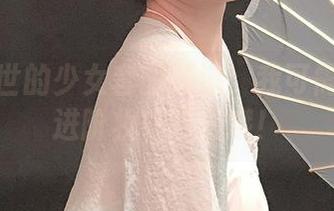抖娘利世的少女套图精选：我可需要这些进阶妆容技巧哦！