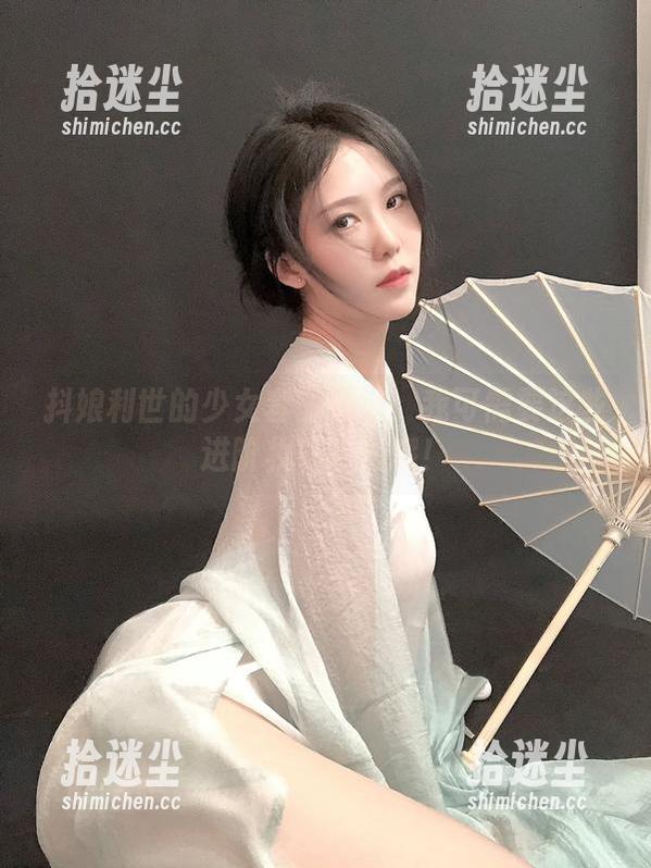 抖娘利世的少女套图精选：我可需要这些进阶妆容技巧哦！