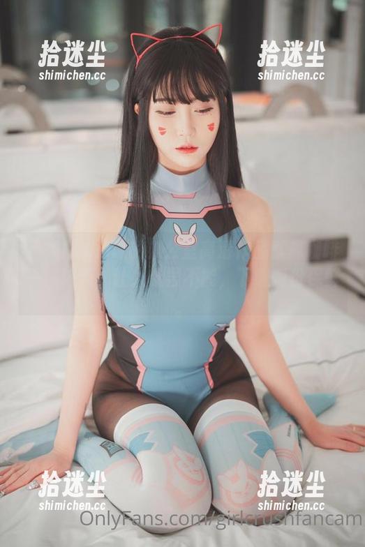 普美(bomi)的办公室高清作品就像咖啡一样浓烈，让人欲罢不能，下载两份保鲜。
