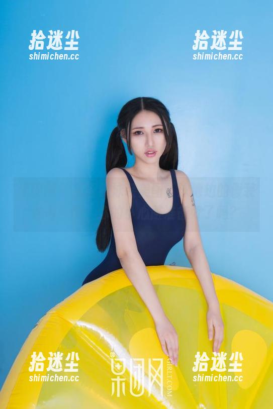 果团网 - 王语纯泳装美图，泳池边的假装休闲！喂，你的小心脏准备好了吗？