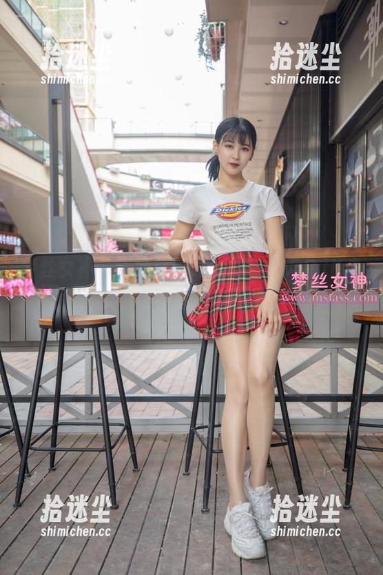 梦丝女神 - 王娇娇的最新图包，天台JK少女，谁不想换位体验？