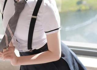 模范学院 – 不爱比基尼的人真没见过萌琪琪Irene的这组图库，下载之际不如先深吸一口气？