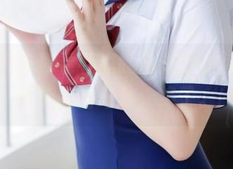 樱井小莜带你看春庭晚私拍的图包，那种模糊恰到好处，绝了。