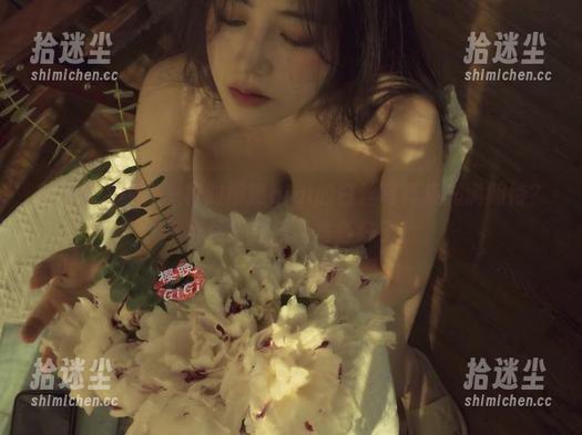 有没有人跟我一样对樱晚gigi的白丝写真集充满期待？下载按钮我已经准备好了。