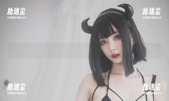 逆光中的黑暗护士，清颜颜子直击你内心的写真。