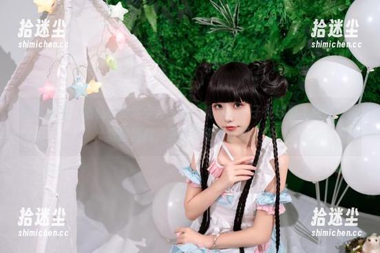 海边合集，爆机少女喵小吉：微风拂过，影子在沙滩上跳舞，直觉提醒我，是时候晒晒太阳了。