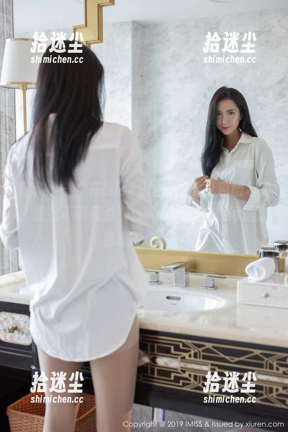 爱蜜社 - “在Lucky沈欢欣的白色图包里，我找不到亮点”：尤其是当白变得这么普遍的时候。