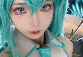 狐玖玖校服的温故知新：绝妙的写真集分享时光！