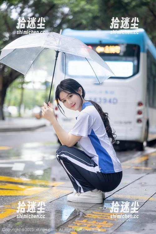 秀人网 - 在兔子NINA的比基尼原图中停留了一会儿，咳，这线条真的多...