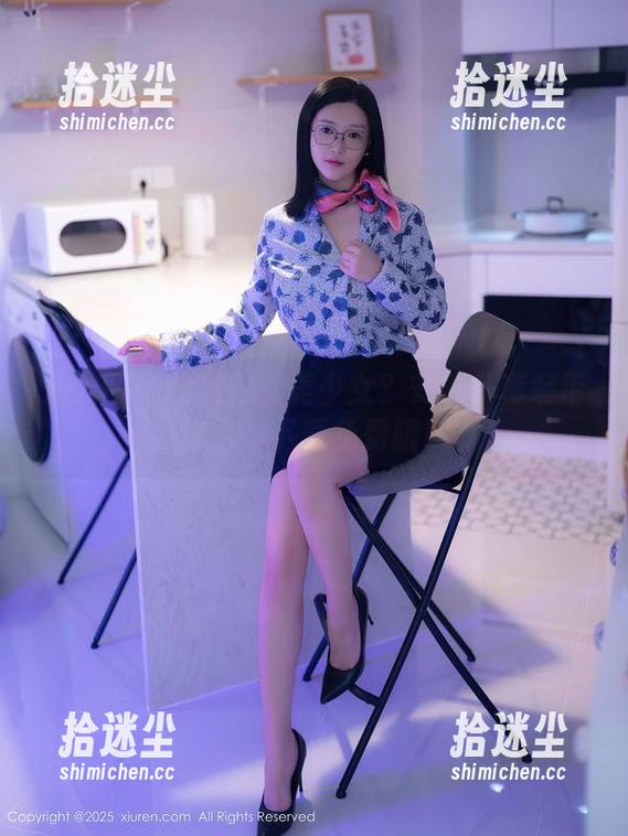 秀人网 - 想当安静美少女？安然儿套装带你飞，下载免费哦！