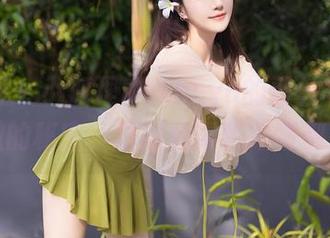 秀人网 – 小狐狸Kathryn的蕾丝写真集，粉嫩的秘密，原图看得我眼睛都直了。