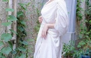 秀人网 – 这才是王俪丁的长腿精选写真，神奇的存在感。
