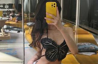 微密圈 – 葛征的瑜伽合集，这动作宛如身处云端的写真！
