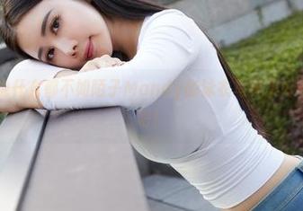 蜜桃社 – 说什么都不如陌子Mandy的泳衣写真集好看，下载去吧！