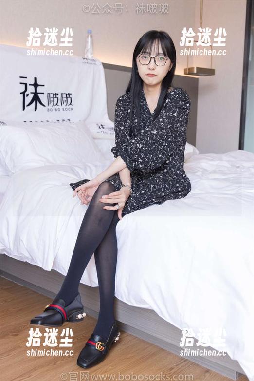 袜啵啵 - 看！雪糕的花絮合集，一口气下载灰丝（脚尖加固款），保管走路带风！