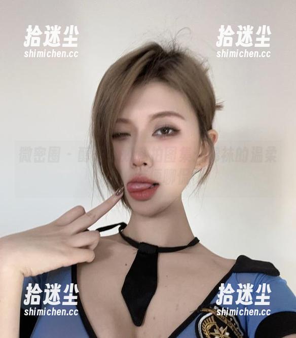 微密圈 - 醇子小姨私拍图集：棉袜的温柔力，随便聊侃