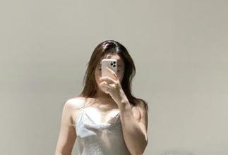 微密圈 – 牛仔裤风格大比拼：铁锤姐姐的趣味套图全集