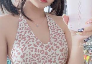 不可思议，铭铭kizami的兔子女仆变成高清壁纸了！真有趣。
